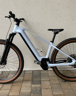 E-Bike CUBE Reaction Pro Weiß 750Wh M, 3728km, UVP: 3599€